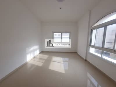 Specious/vacant/3BHK/ready to move