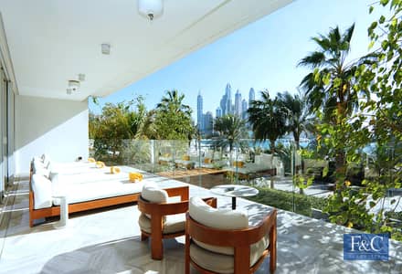 5 Bedroom Villa for Sale in Palm Jumeirah, Dubai - Skyline View| High ROI| Restful |Motivated Seller