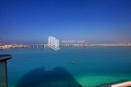 2 Bedroom Flat for Rent in Al Reem Island, Abu Dhabi - 2-bedroom-apartment-al-reem-island-shams-abu-dhabi-sea-view-tower-view from-balcony-1. JPG