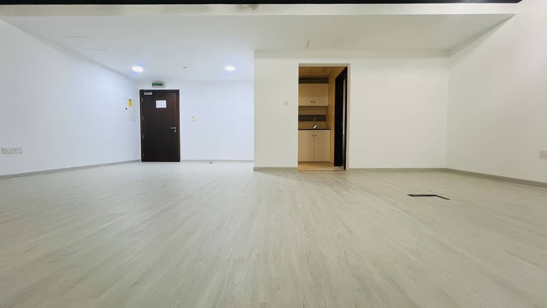 Vastu Complaint! Fitted with Glass Partition Office For RENT in Goldcrest Executive,JLT