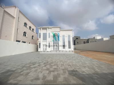5 Bedroom Villa for Rent in Madinat Al Riyadh, Abu Dhabi - 0c5d2cb6-2135-4231-9042-a093b6b9b06d. jpg