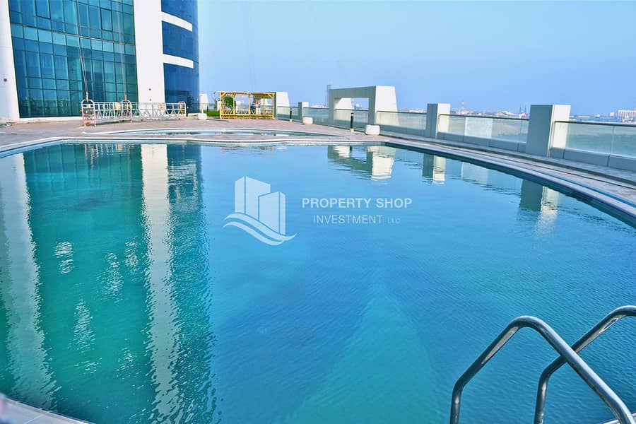 11 abu-dhabi-al-reem-island-city-of-lights-hydra-avenue-swimming-pool 1. JPG