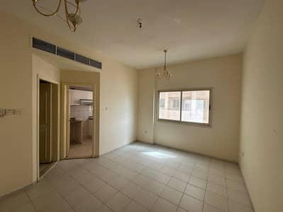 Studio for Rent in Bur Dubai, Dubai - Well Maintained & Spacious Studio Apartment