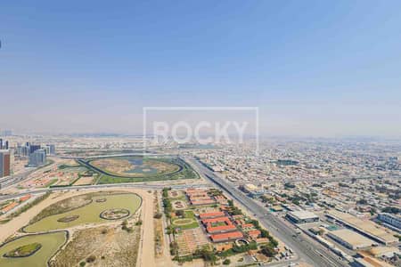 Studio for Sale in Business Bay, Dubai - Luxury Apartment | Vacant | On High Floor