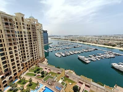 2 Bedroom Apartment for Rent in Palm Jumeirah, Dubai - Furnished | 2 Beds + Maid's Room | Prime Location