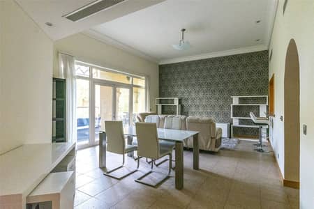 2 Bedroom Apartment for Sale in Palm Jumeirah, Dubai - E Type | Priced To Sell | Community View