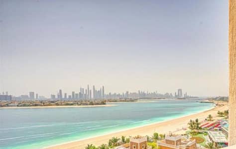 4 Bedroom Flat for Sale in Palm Jumeirah, Dubai - Luxurious | Private Beach | Dubai Skyline Views