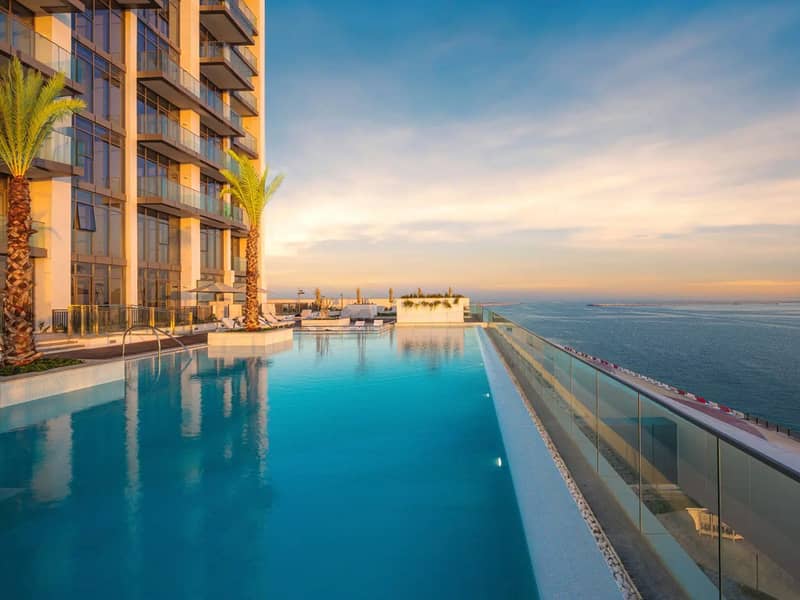 Double Height Sea View | Luxurious Living