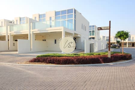 تاون هاوس 3 غرف نوم للبيع في (أكويا من داماك) داماك هيلز 2، دبي - IMG_4629-scaled. jpg