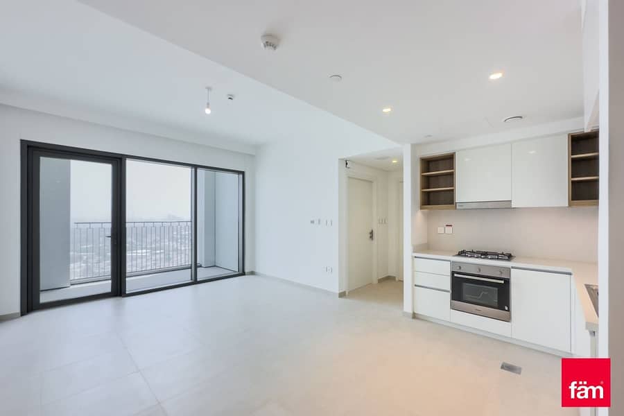 BALCONY - OPEN VIEW - GREAT LOCATION -BRIGHT