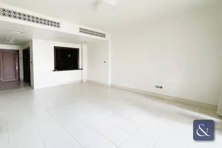2 Bedroom Flat for Sale in Downtown Dubai, Dubai - Study | Bright | Burj View | 2 Bedroom