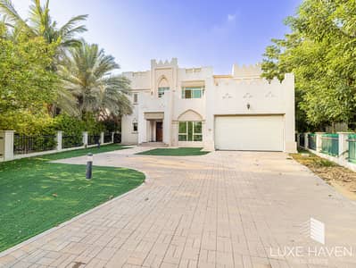 4 Bedroom Villa for Rent in Jumeirah Islands, Dubai - Lake View |  Vacant | Private Pool | View Now