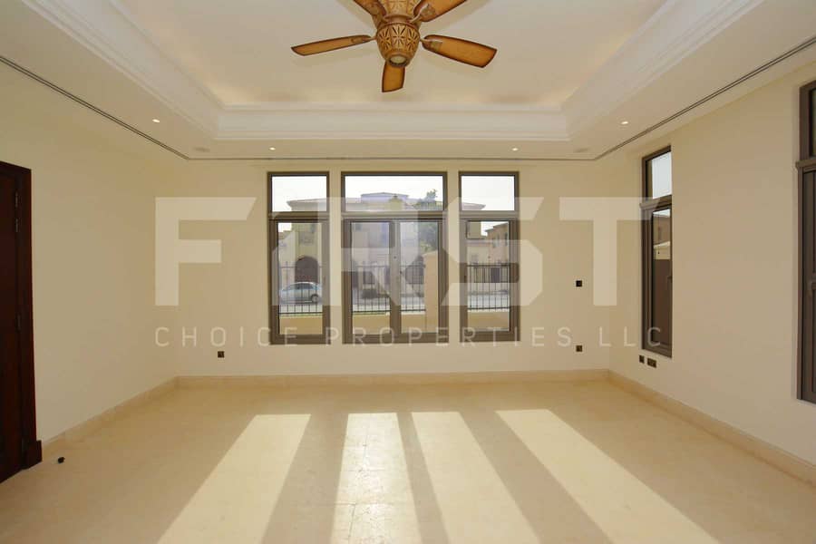 5 Internal Photo of Delux 5 Bedroom Villa in Saadiyat Beach Villas Saadiyat Island Abu Dhabi UAE (3). jpg