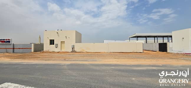 Industrial Land for Rent in Umm Al Thuoob, Umm Al Quwain - Orangery_YARD-04. png