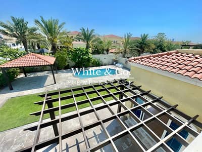 4 Bedroom Villa for Rent in Jumeirah Park, Dubai - Upgraded| Corner Plot |Landscaped Garden