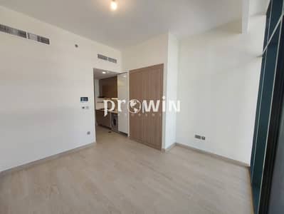 Studio for Rent in Meydan City, Dubai - IMG-20240420-WA0028 - Nkosilathi Ndebele. jpg
