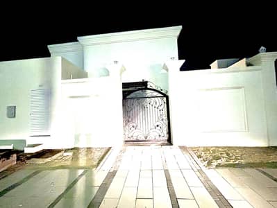 1 Спальня Таунхаус в аренду в Мадинат Аль Рияд, Абу-Даби - yaCMAArhnzYXSanaxwO0aFdAJ7i9FvdztuJyr3ty