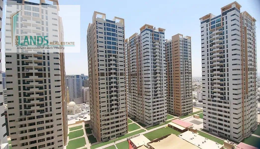 2BHK GARDEN VIEW AND PARCIAL SEA VIEW OPEN KITCHEN WITH PARKING TOWER 12 14TH FLOOR.