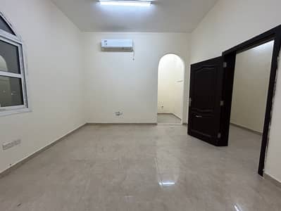1 Bedroom Apartment for Rent in Madinat Al Riyadh, Abu Dhabi - 93vS0ixbCErRN7UTIsDMkC0rGJgBGKwSojRDWhDF