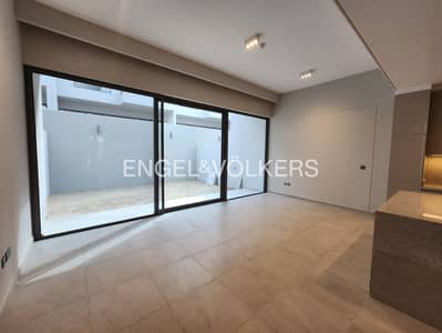 3 Bedroom Villa for Rent in Mohammed Bin Rashid City, Dubai - Back to Back | Vacant | Brand New