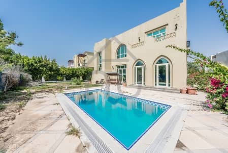 4 Bedroom Villa for Sale in Jumeirah Islands, Dubai - 1. jpg