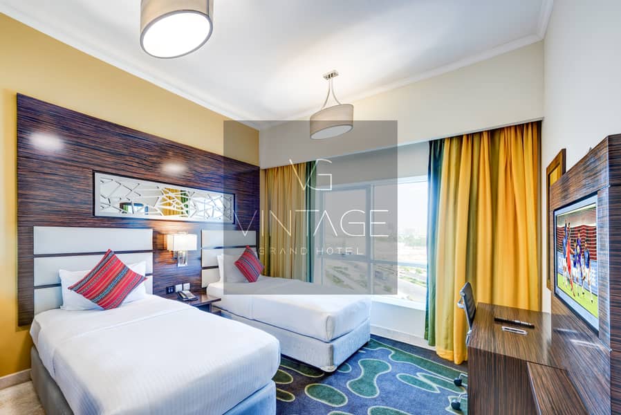 3 Ghaya Grand Hotel Dubai - One bedroom Twinroom  1. jpg