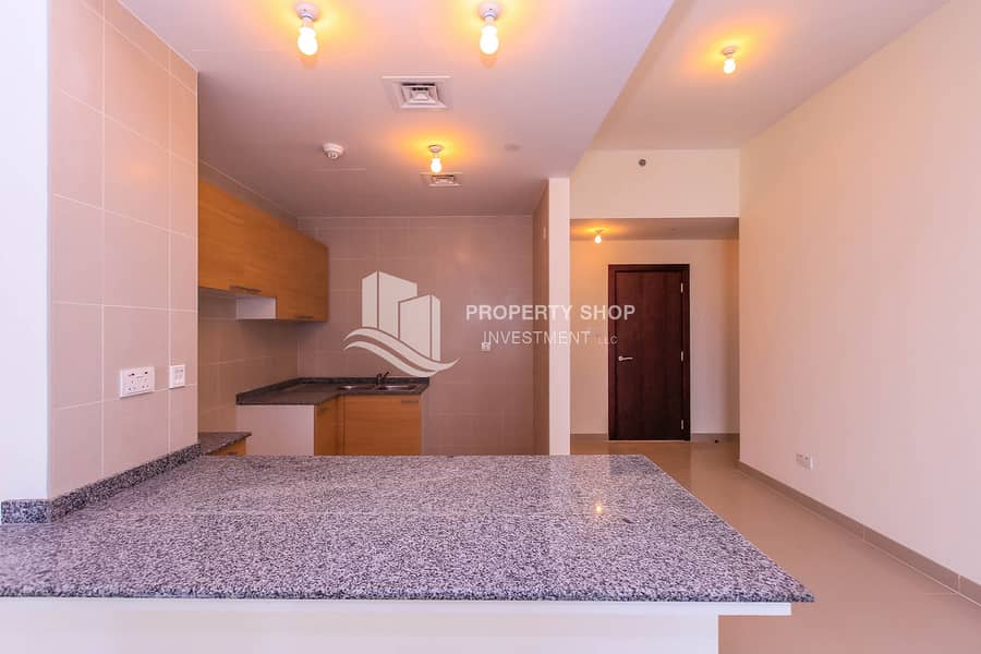 7 2-bedroom-apartment-abu-dhabi-al-reem-island-city-of-lights-c3-tower-kitchen. JPG