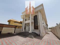 LUXURY house like new villa 5 bedroom villa hall Majlis Maid room near beach just 180k 190k