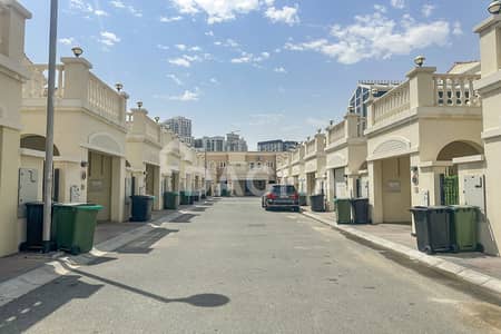 2 Bedroom Townhouse for Rent in Jumeirah Village Circle (JVC), Dubai - Semi Upgraded | Fully Furnished | Vacant