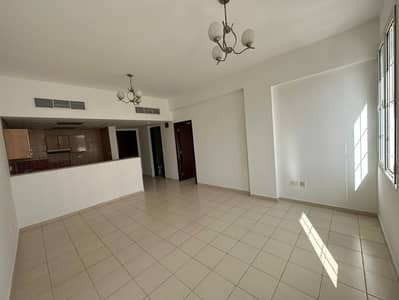 شقة 1 غرفة نوم للبيع في المدينة العالمية، دبي - ac747bfd-3685-4c56-8631-6b50f264cff6. jpg