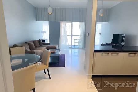2 Bedroom Apartment for Sale in Dubai Marina, Dubai - Walk-in closet / Vacant / Sea view