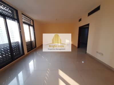 Well Maintained 3BHK apartment with balcony in 65,000 AED / yearly