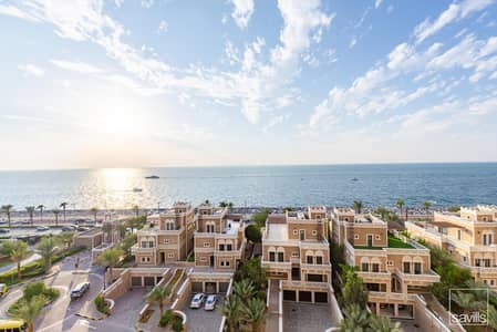 4 Bedroom Penthouse for Sale in Palm Jumeirah, Dubai - Exclusive Duplex Full Sea View Penthouse