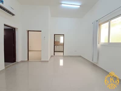 فلیٹ 1 غرفة نوم للايجار في مدينة الفلاح‬، أبوظبي - WhatsApp Image 2022-10-13 at 6.05. 40 PM. jpeg