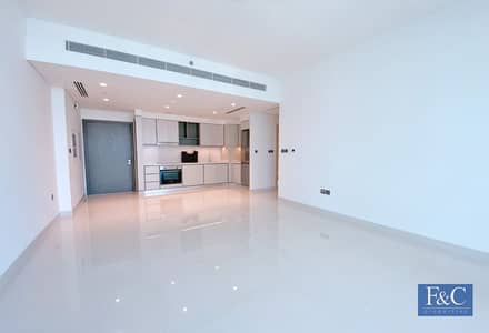1 Bedroom Apartment for Rent in Dubai Harbour, Dubai - Unfurnished | Vacant June | Private Beach Access