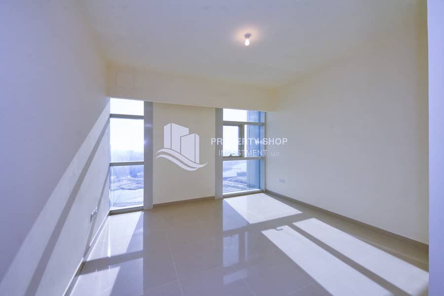 5 3-bedroom-apartment-abu-dhabi-al-reem-island-marina-square-tala-tower-bedroom. JPG