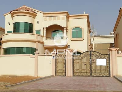 5 Bedroom Villa for Rent in Mohammed Bin Zayed City, Abu Dhabi - Spacious Villa + Maid's Room, Laundry & Store