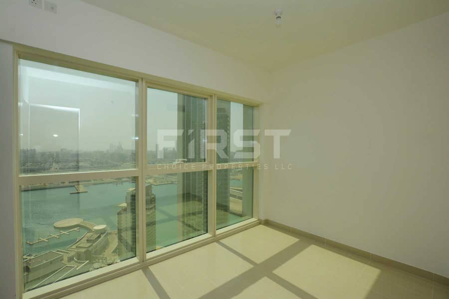 5 Internal Photo of 1 Bedroom Apartment in Al Maha Tower Marina Square Al Reem Island Abu Dhabi UAE (19). jpg