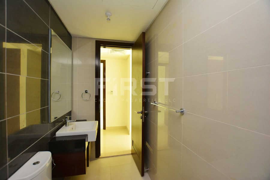 10 Internal Photo of 1 Bedroom Apartment in Al Maha Tower Marina Square Al Reem Island Abu Dhabi UAE (30). jpg