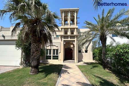 4 Bedroom Villa for Rent in Jumeirah Islands, Dubai - Vacant | Backing Lake | Private Pool | Ready to View