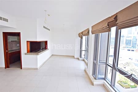 1 Bedroom Flat for Rent in Downtown Dubai, Dubai - Multiple Cheques | Great Location | Chiller Free