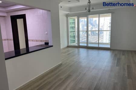 2 Bedroom Apartment for Rent in Jumeirah Lake Towers (JLT), Dubai - High Floor | Near Metro | Lake & Marina View