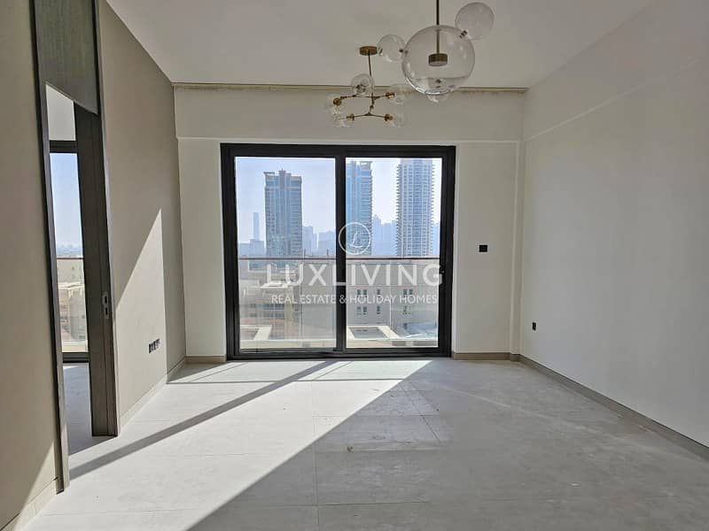 Vacant | Spacious 1 Bedroom | Modern Building