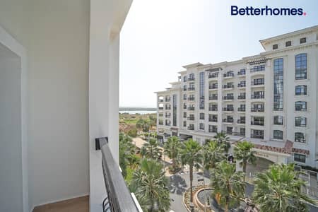 2 Bedroom Flat for Rent in Yas Island, Abu Dhabi - Partial Golf View | Spacious Balcony | Vacant Soon