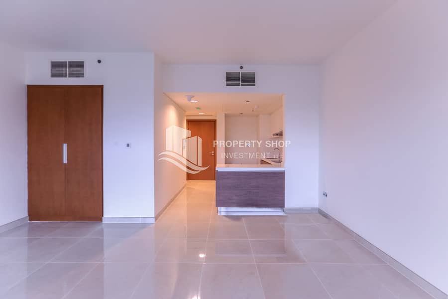 2 studio-apartment-abu-dhabi-al-raha-beach-al-bandar-al-hadeel-dining-area. JPG