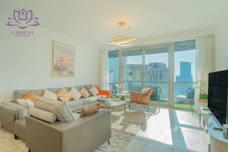 3 Bedroom Apartment for Rent in Jumeirah Beach Residence (JBR), Dubai - Living. jpg