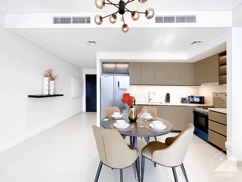 22 Crown Tower - 2901-Kitchen-7. jpg