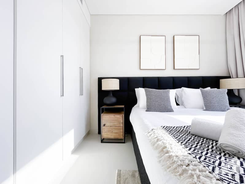 29 Crown Tower - 2901-Room 1-3. jpg