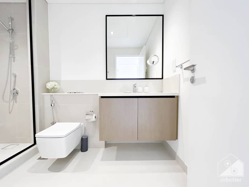 36 Crown Tower - 2901-Room 1-10. jpg