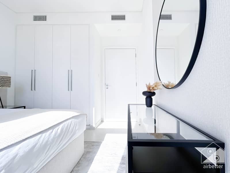 48 Crown Tower - 2901-Room 2-8. jpg